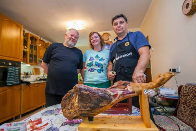 Бесплатный PR  — Хамон