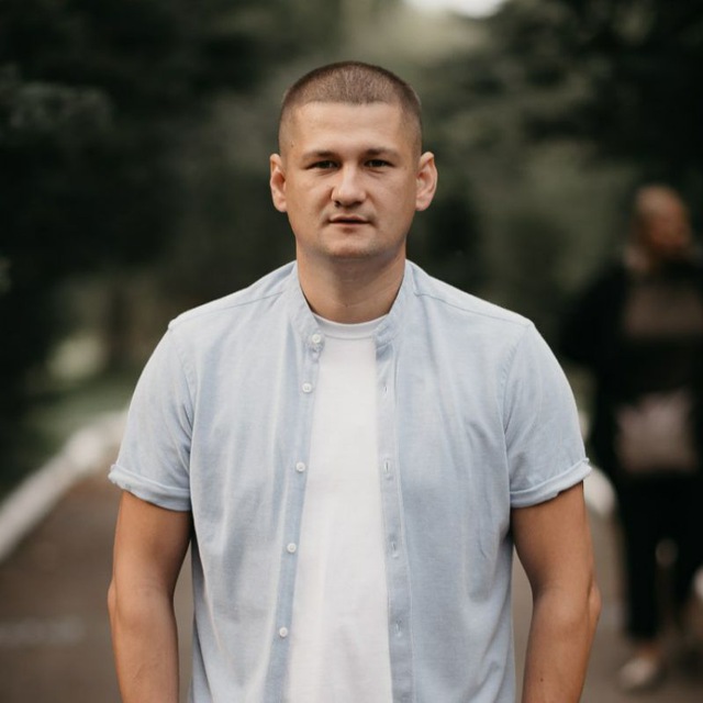 Владислав Угоднов